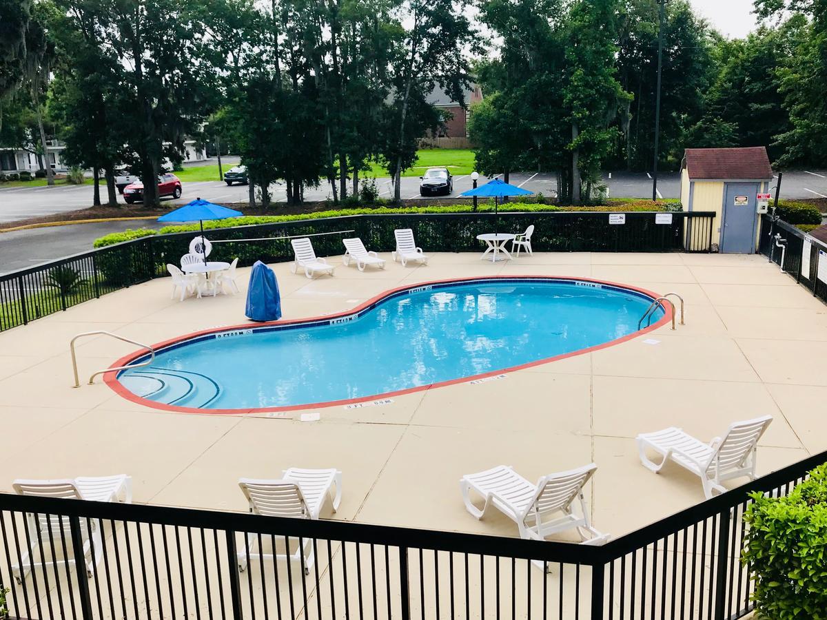 Hotel 6-savannah, Ga - Midtown 3*