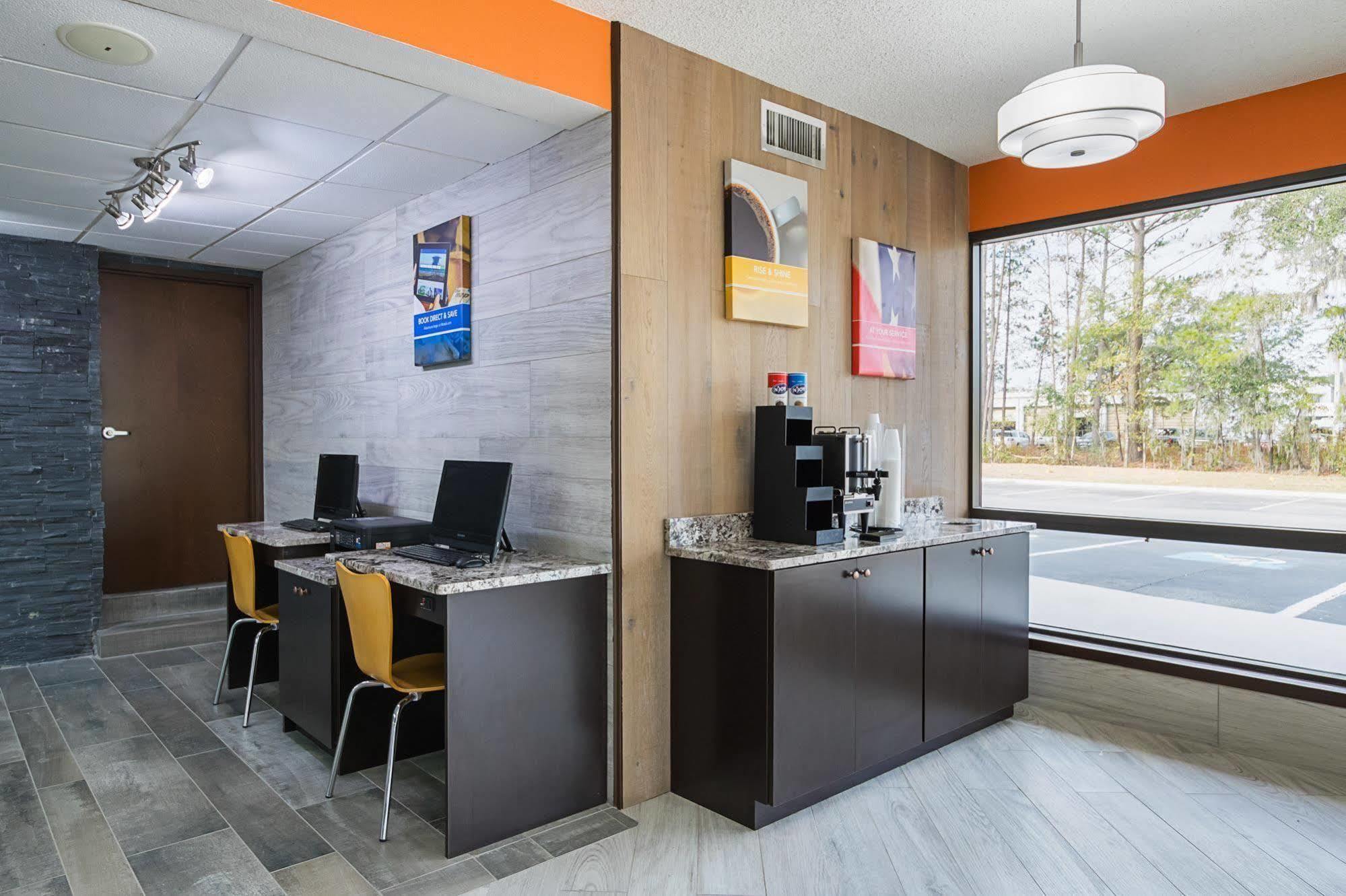 Hotel 6-savannah, Ga - Midtown 3*